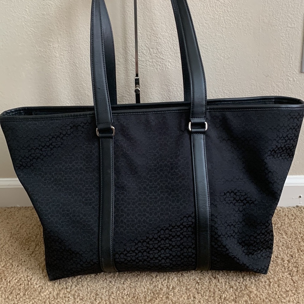 Coach - Picture 4 of 12